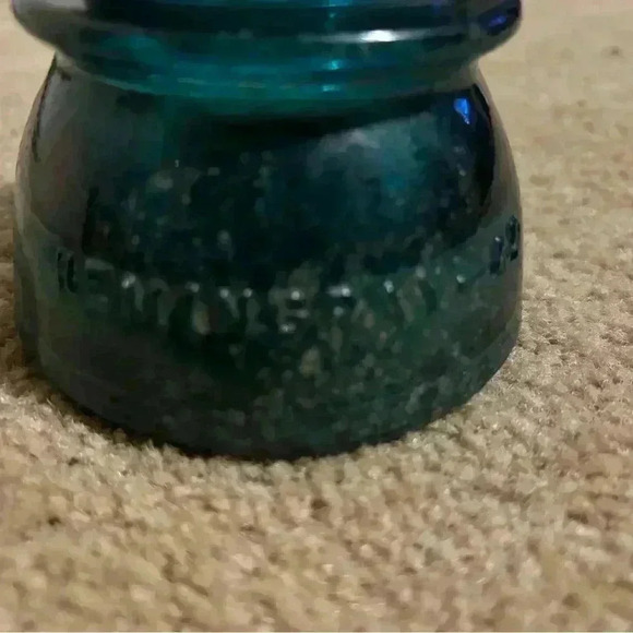 Blue And green Mix Hemingray- 42, Made In The Usa Insulator - Picture 3 of 12